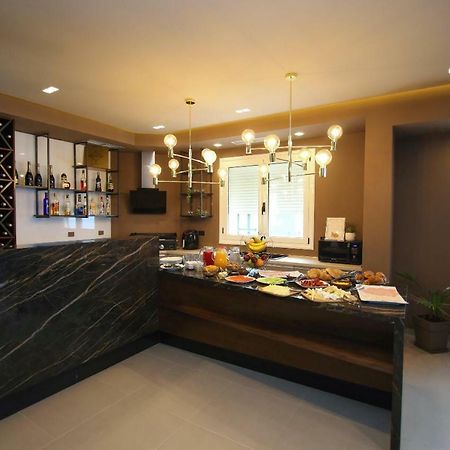 Nomelia Residence B&B Вльора Екстер'єр фото