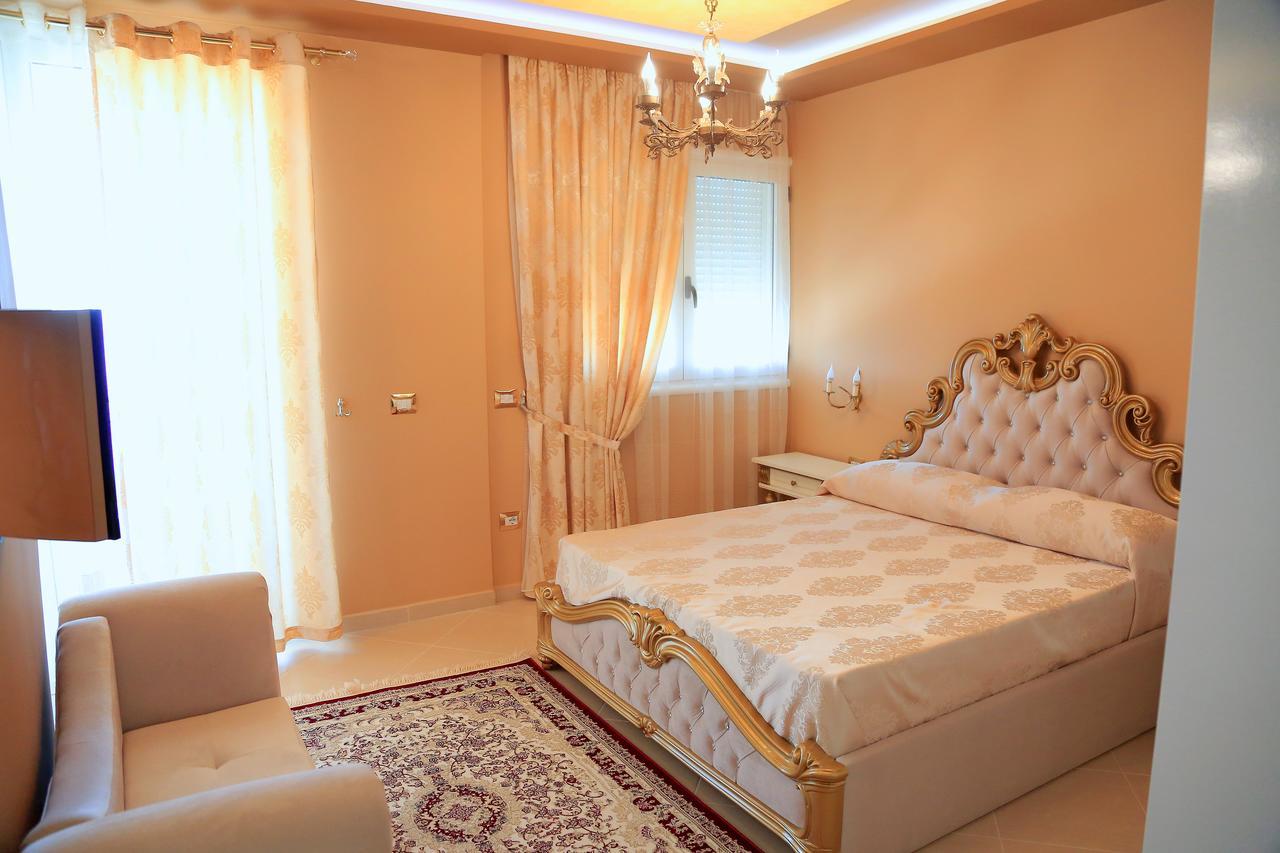 Nomelia Residence B&B Вльора Екстер'єр фото