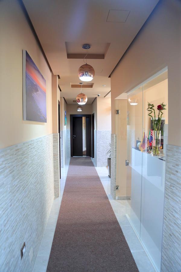 Nomelia Residence B&B Вльора Екстер'єр фото
