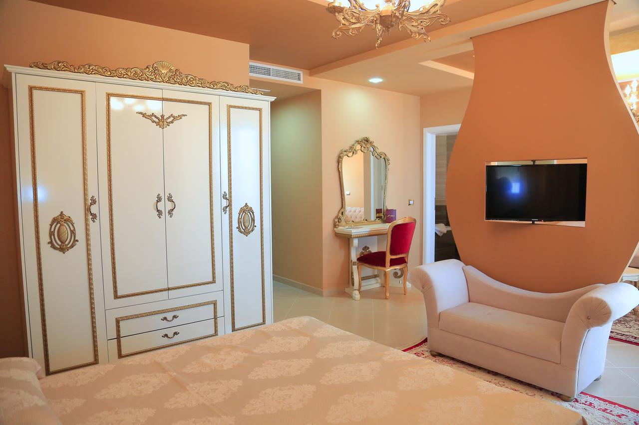 Nomelia Residence B&B Вльора Екстер'єр фото