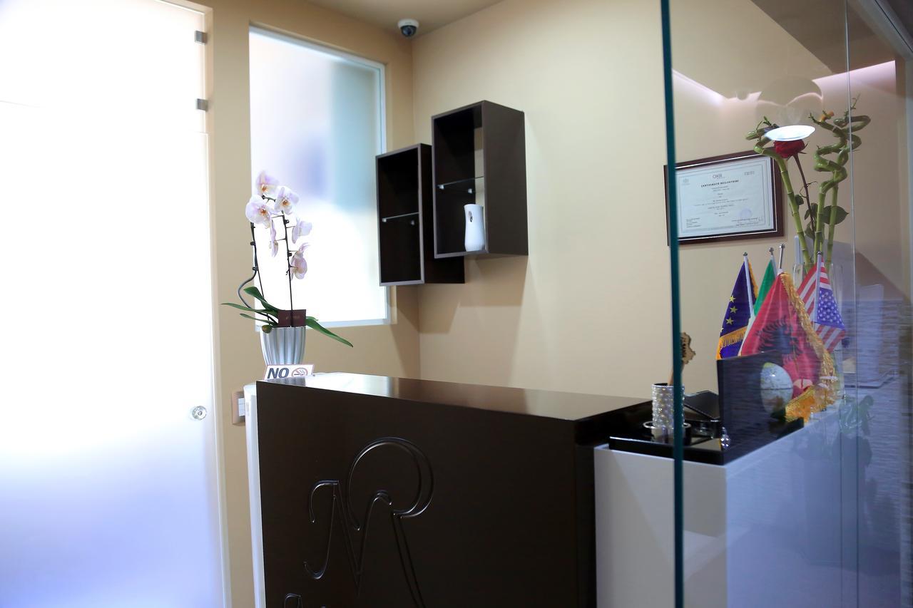 Nomelia Residence B&B Вльора Екстер'єр фото