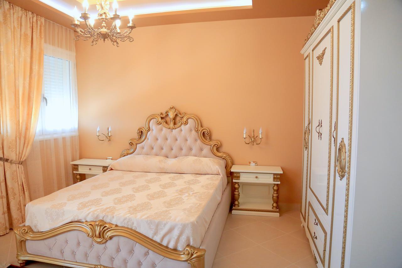 Nomelia Residence B&B Вльора Екстер'єр фото